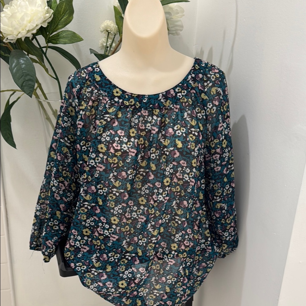 Francesca's Collections Blue Flutter Sleeve Blouse